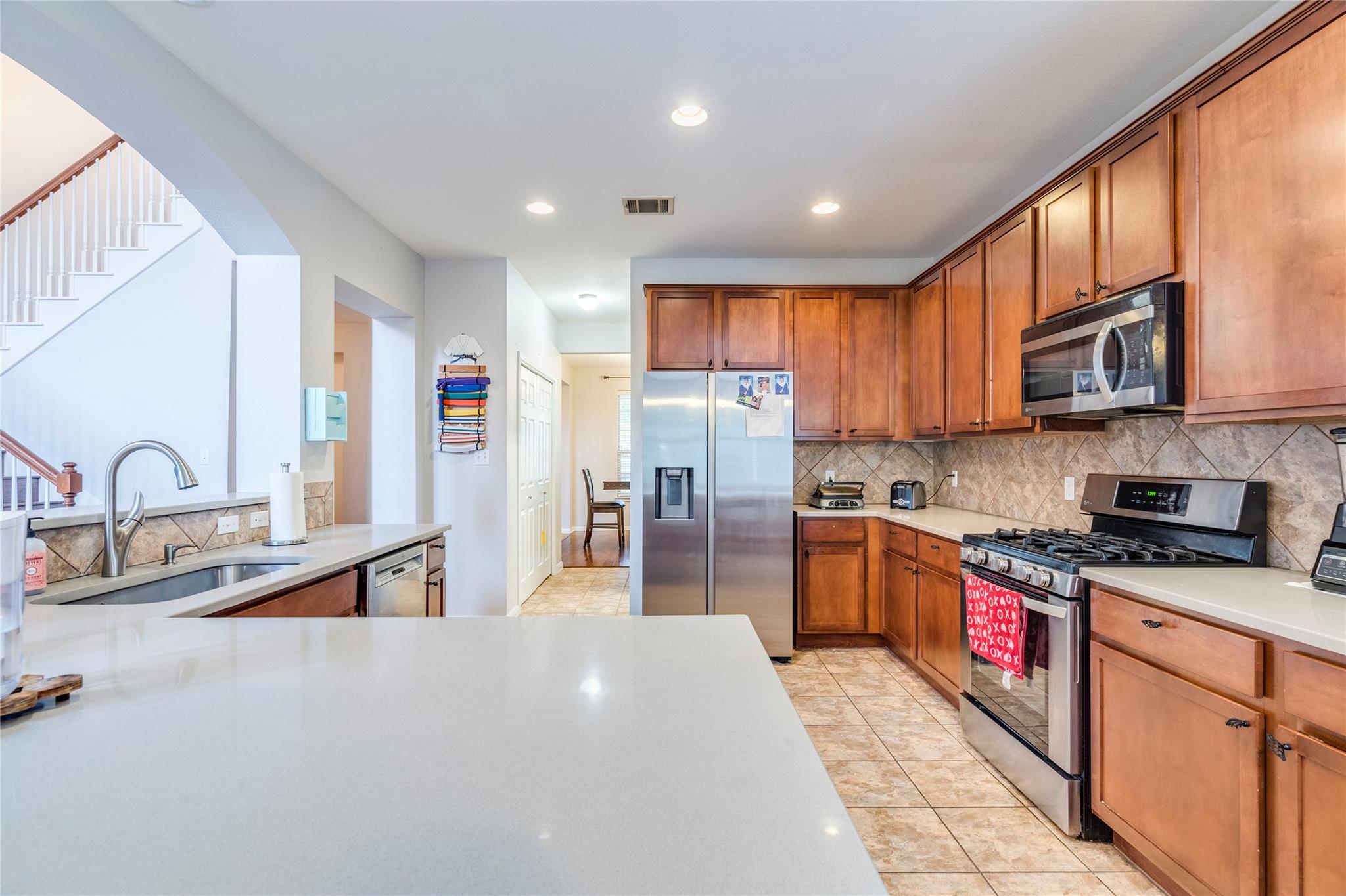 734 Crane Canyon Pl, Round Rock, TX 78665