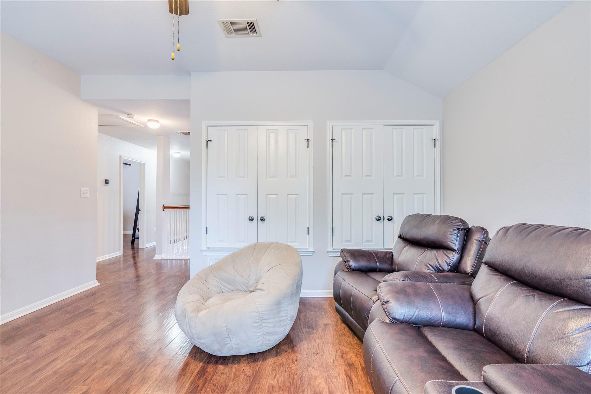 734 Crane Canyon Pl, Round Rock, TX 78665