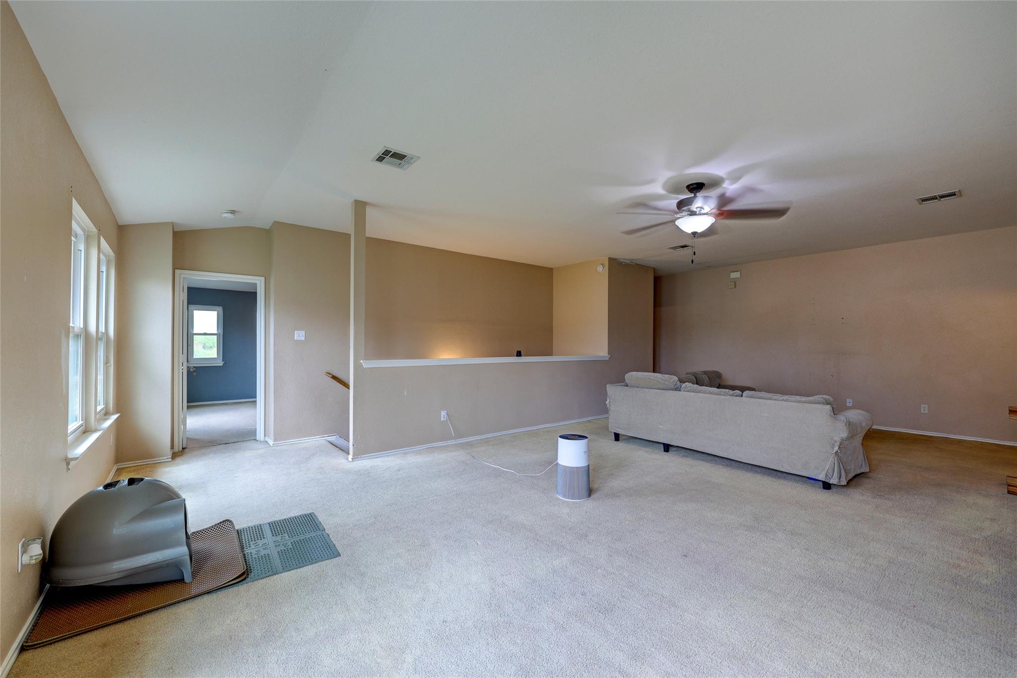 109 Floating Leaf Dr, Hutto, TX 78634