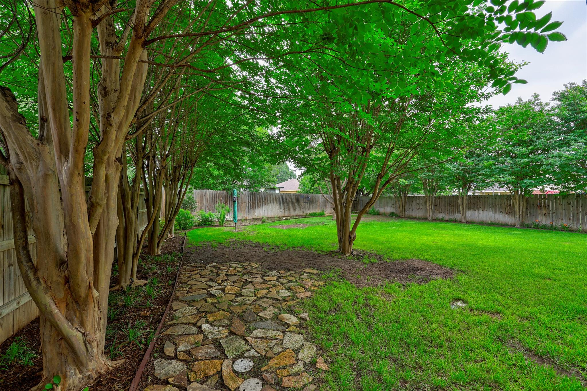 109 Floating Leaf Dr, Hutto, TX 78634