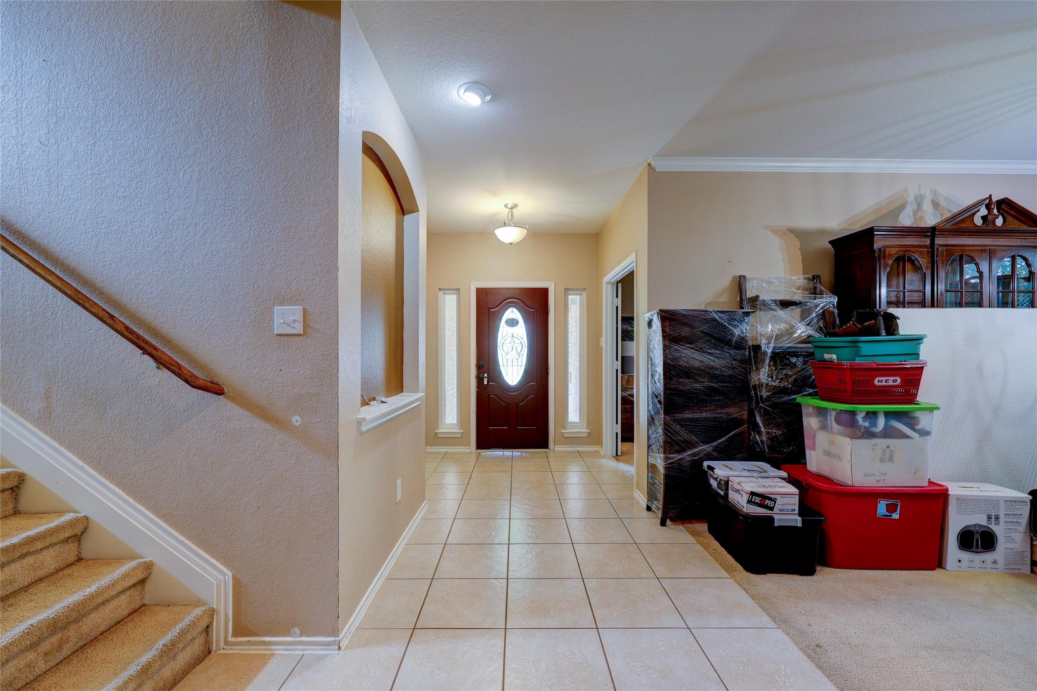 109 Floating Leaf Dr, Hutto, TX 78634