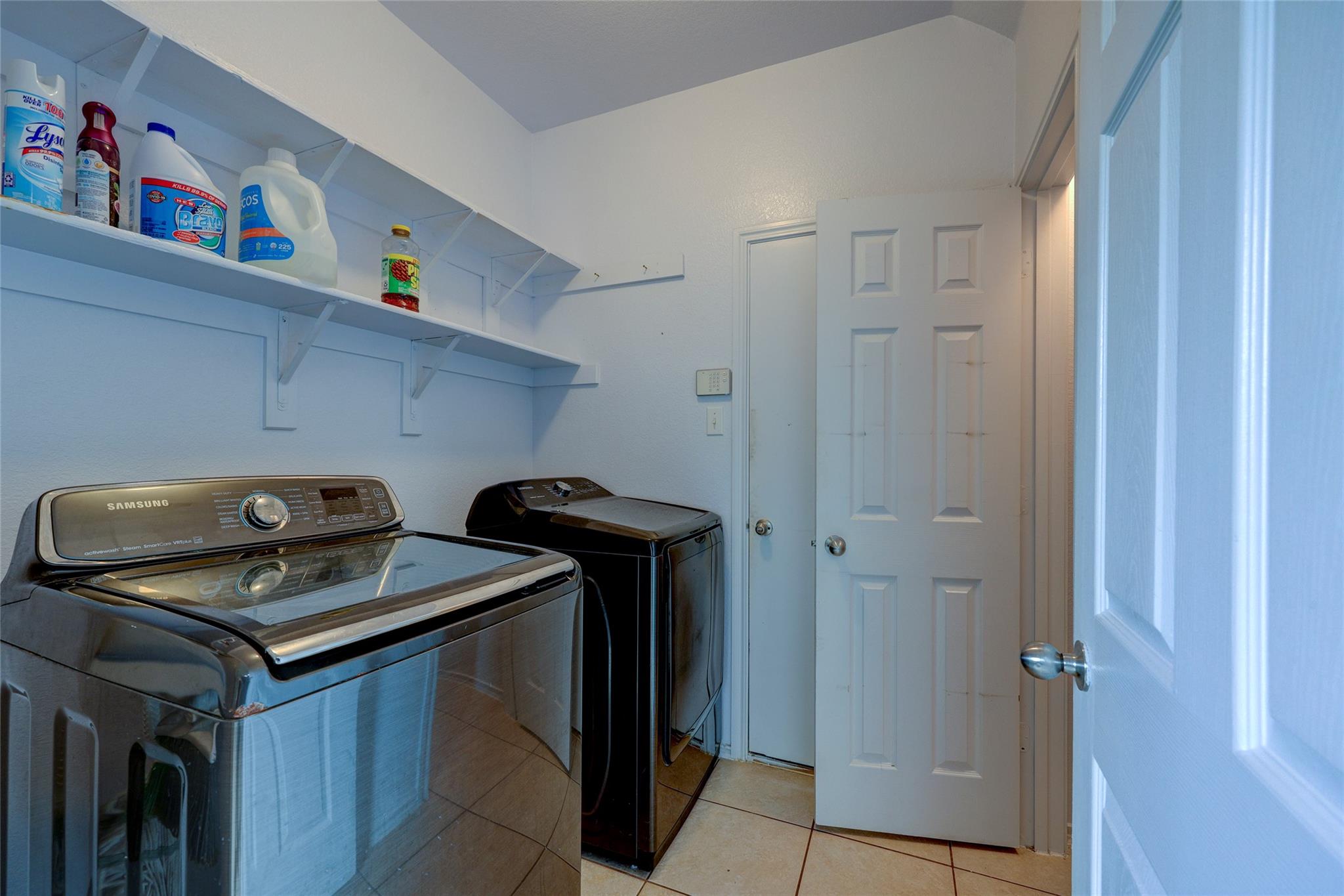 109 Floating Leaf Dr, Hutto, TX 78634