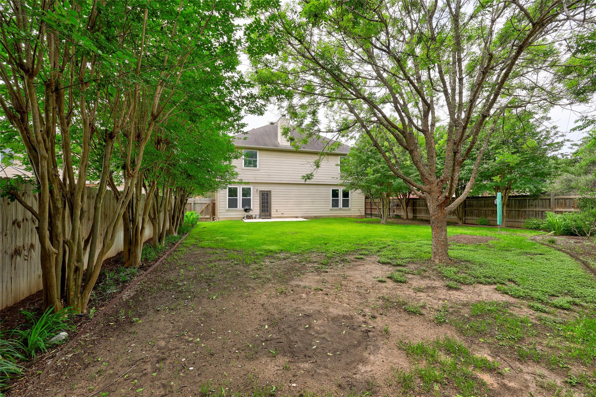 109 Floating Leaf Dr, Hutto, TX 78634