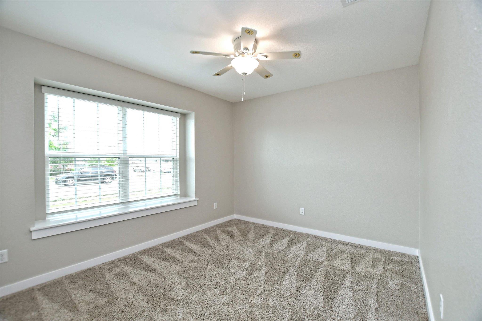 201 Pearland St, Hutto, TX 78634