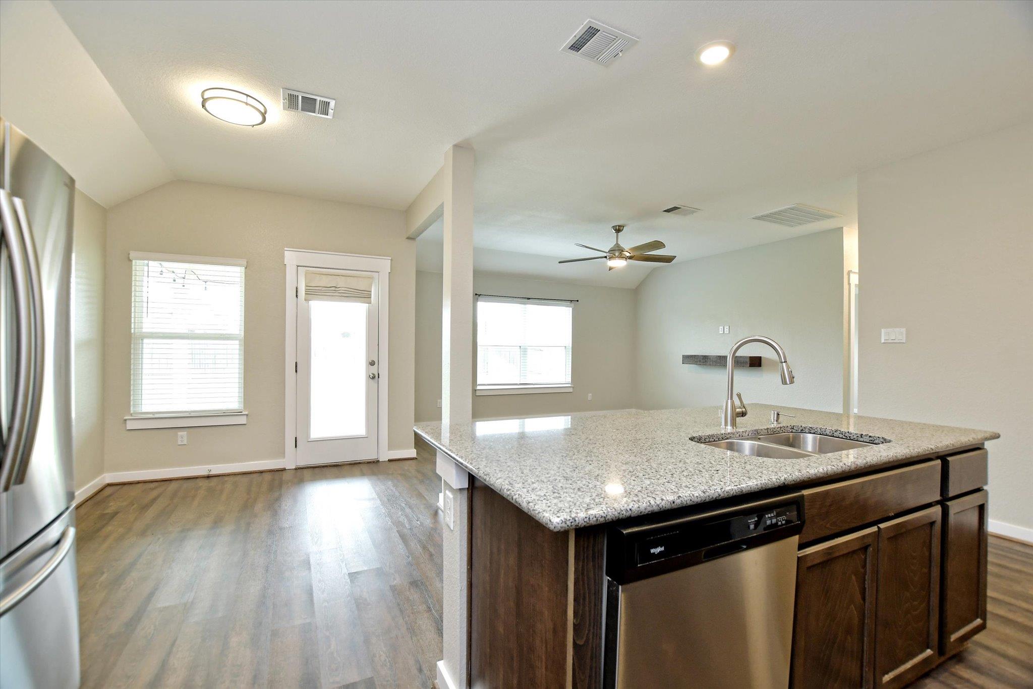 201 Pearland St, Hutto, TX 78634