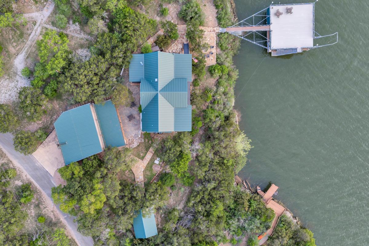 621 Waterway Ln, Burnet, TX 78611