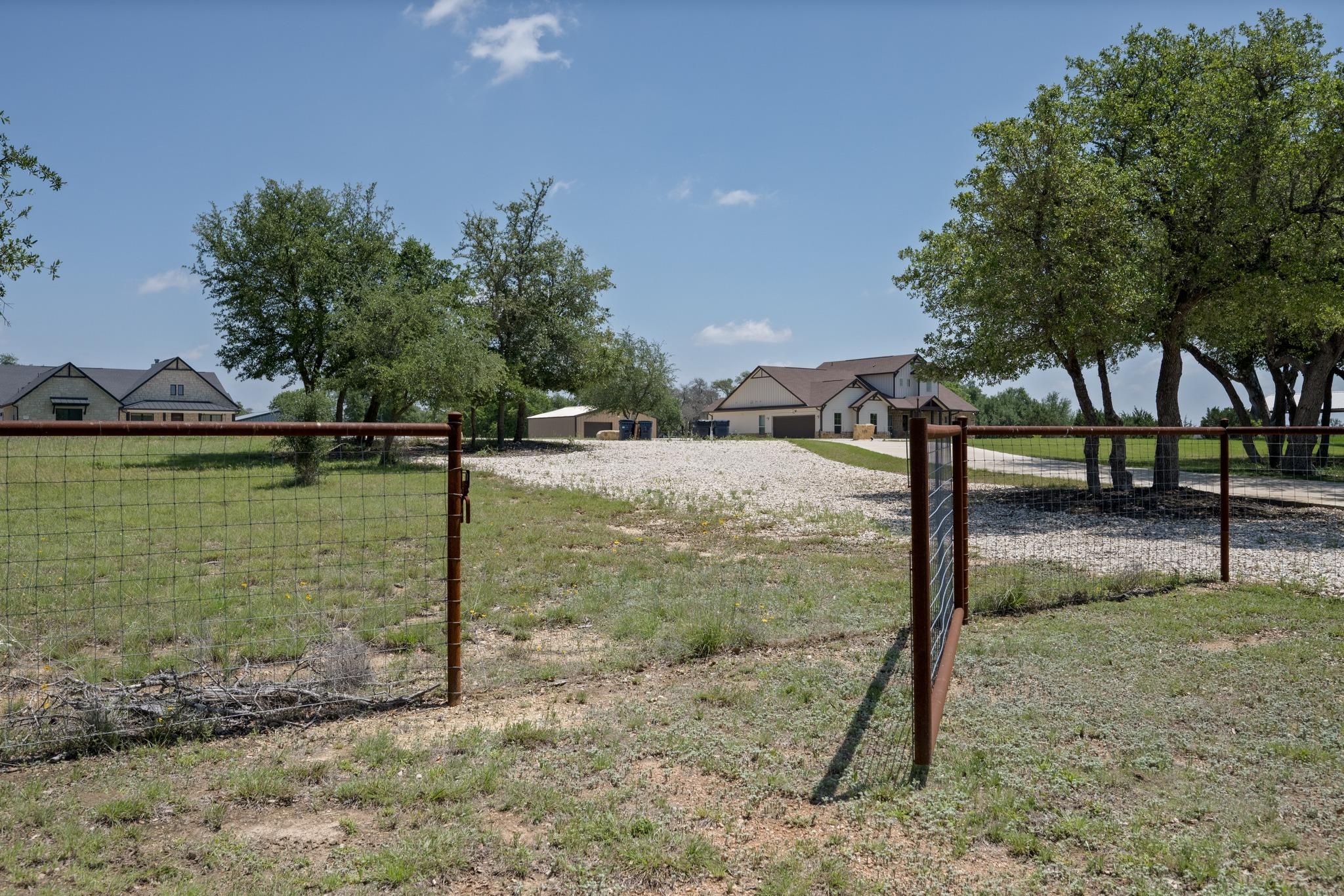 205 Retama Tree Trce, Liberty Hill, TX 78642