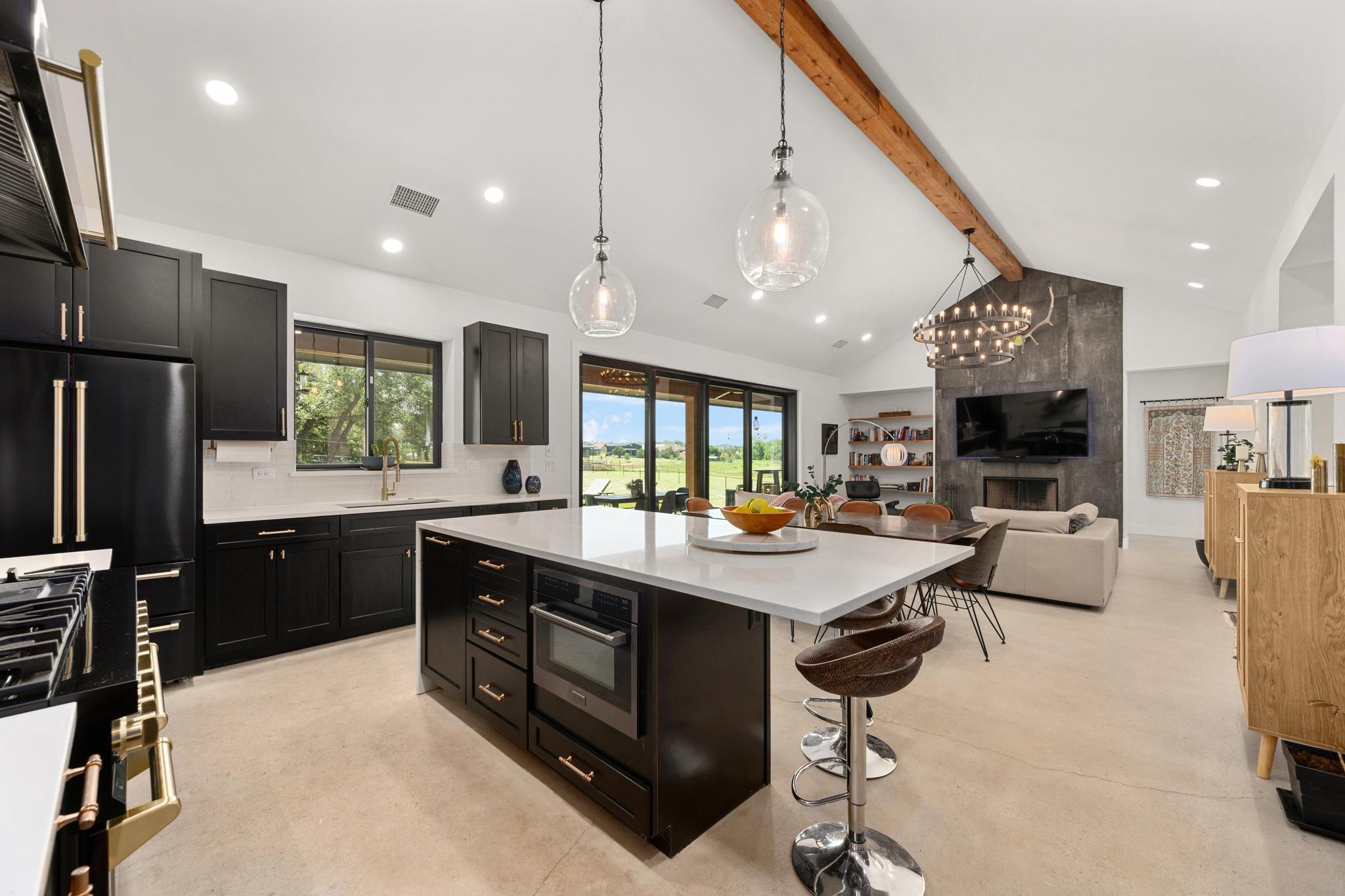 205 Retama Tree Trce, Liberty Hill, TX 78642