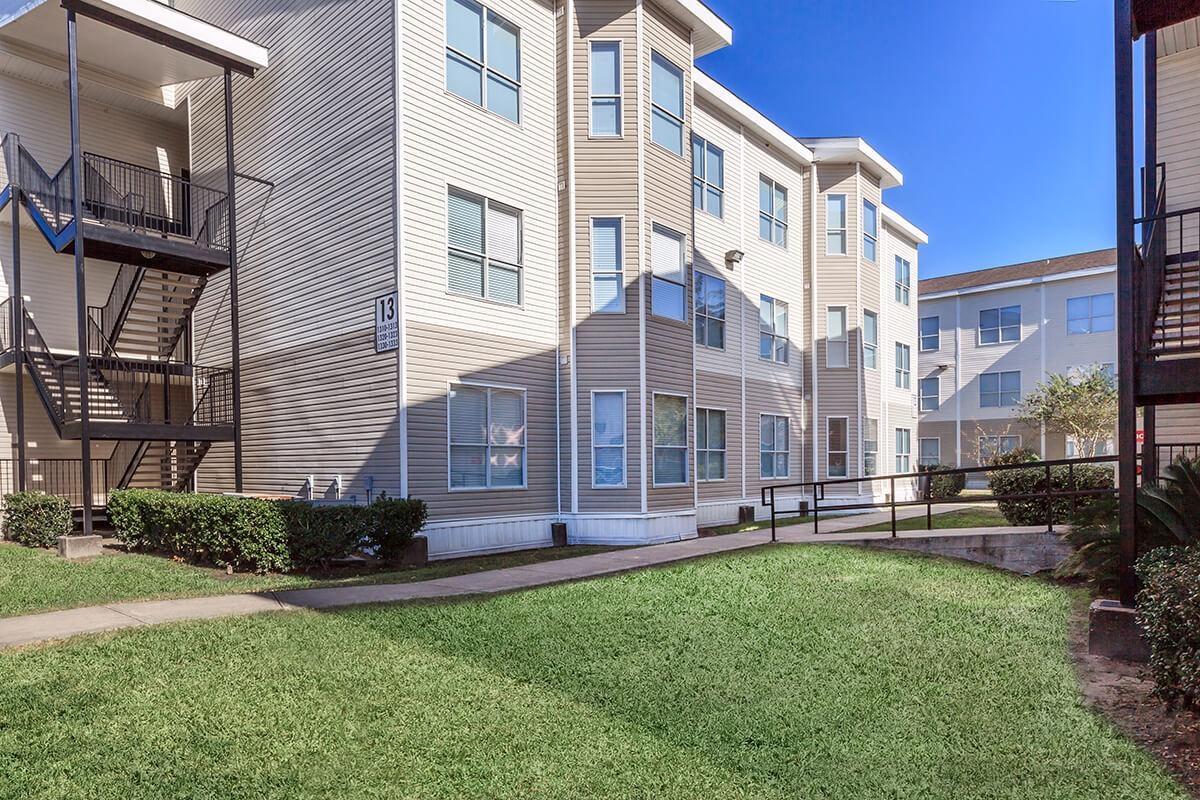 10965 S Gessner Dr # 421, Houston, TX 77071