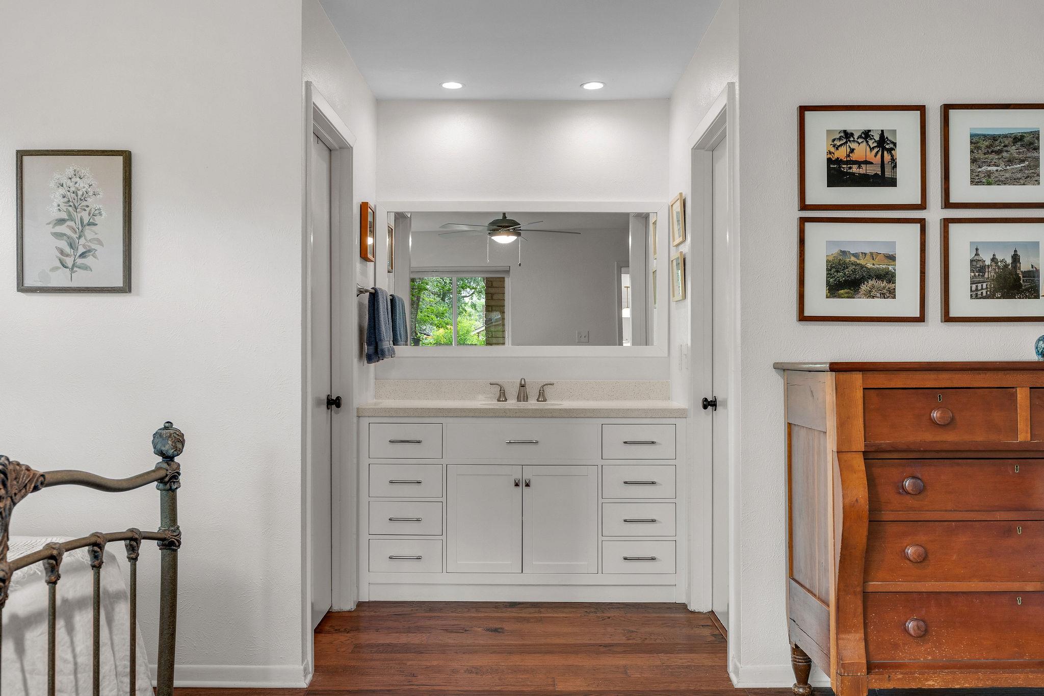 4805 Travis Country Cir, Austin, TX 78735