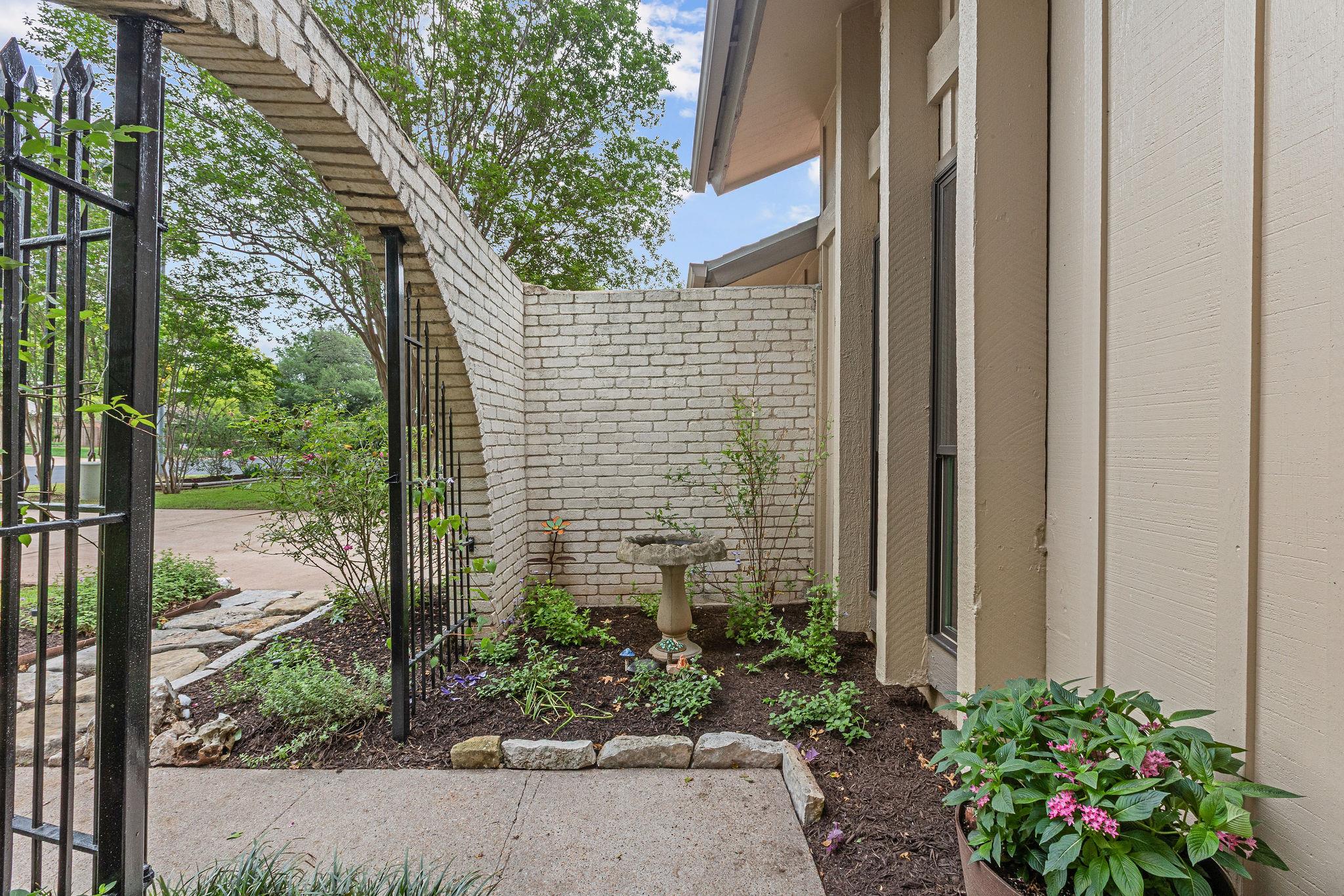 4805 Travis Country Cir, Austin, TX 78735