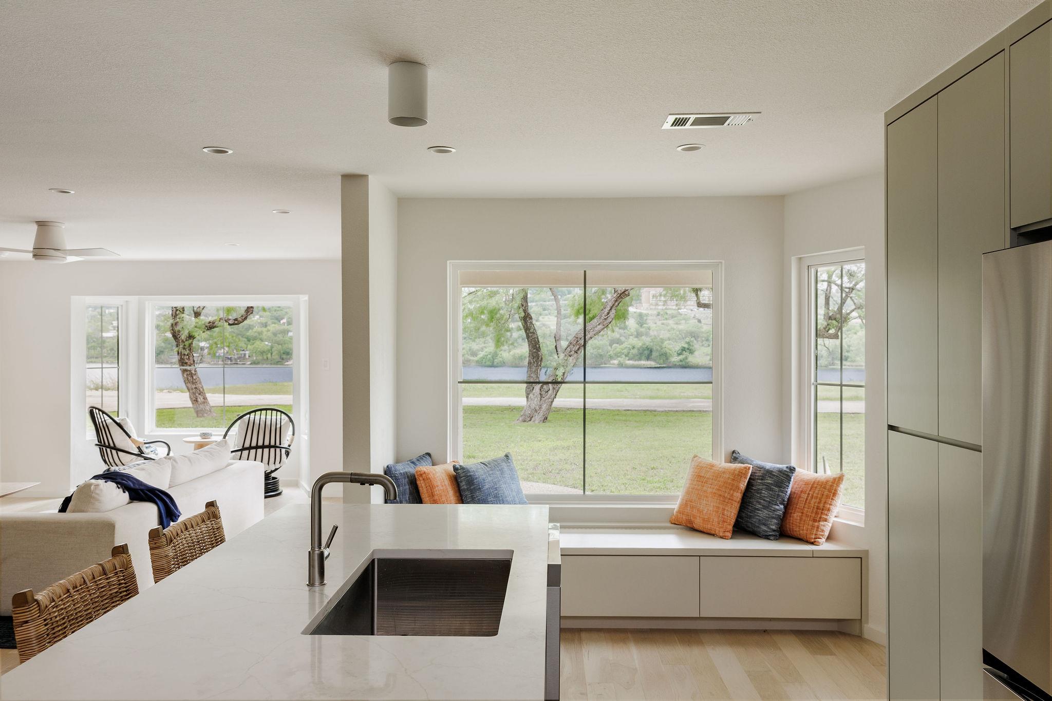 500 Lakeshore Dr, Marble Falls, TX 78654