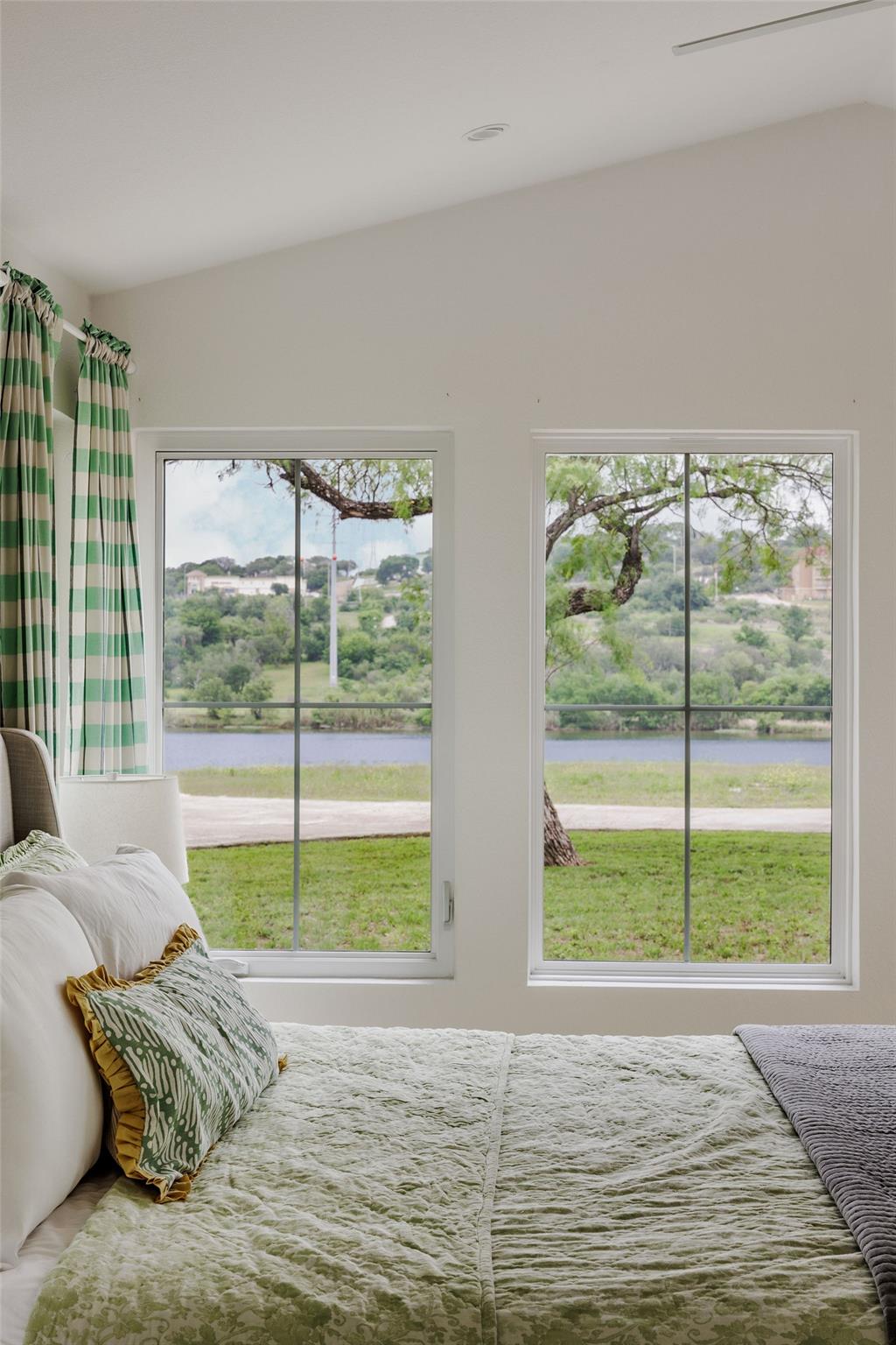 500 Lakeshore Dr, Marble Falls, TX 78654