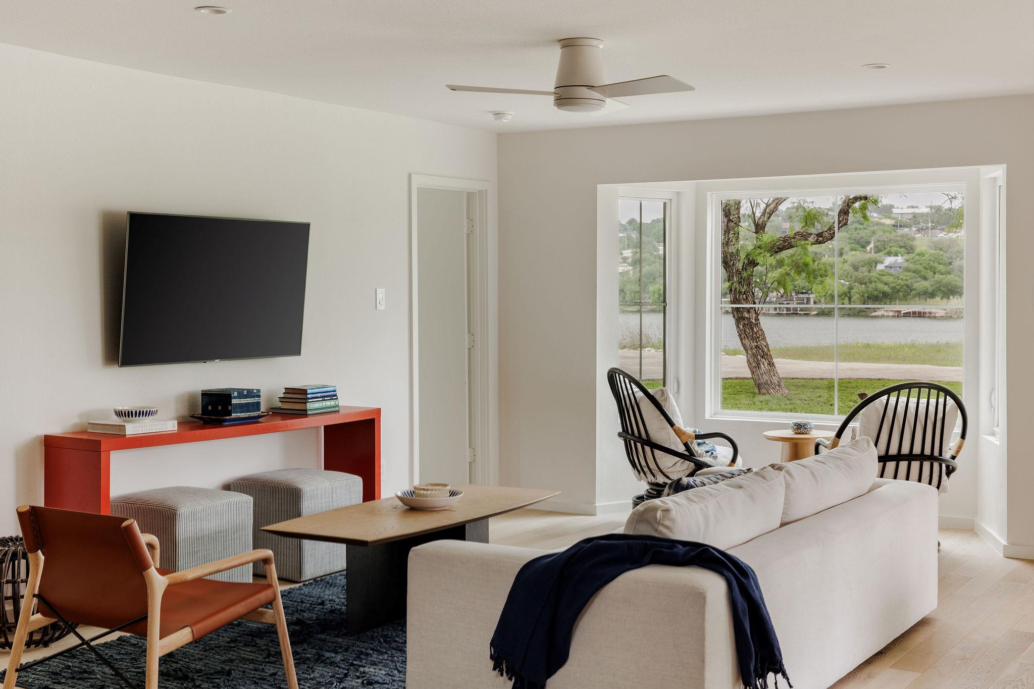 500 Lakeshore Dr, Marble Falls, TX 78654