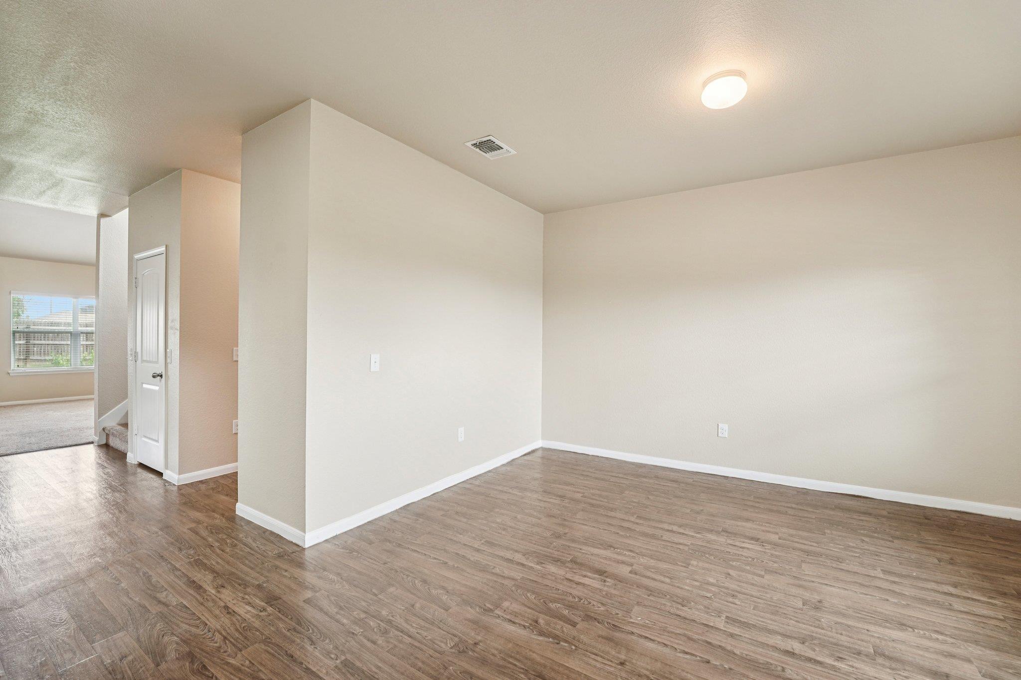 223 Camellia Dr, Hutto, TX 78634