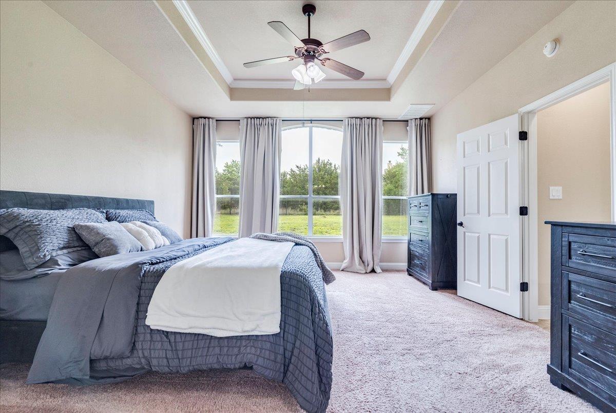 406 Ledge Stone Dr, Austin, TX 78737