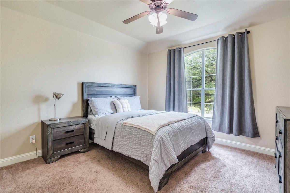 406 Ledge Stone Dr, Austin, TX 78737