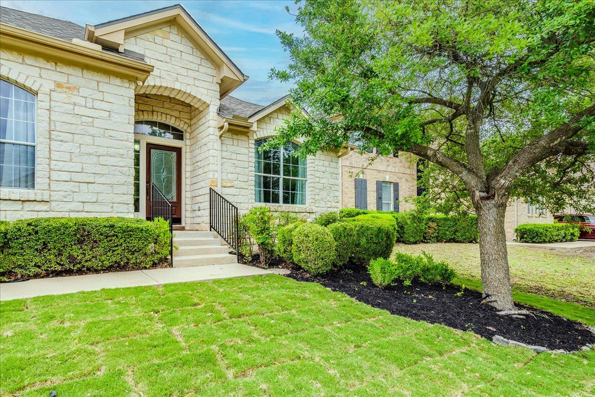 406 Ledge Stone Dr, Austin, TX 78737