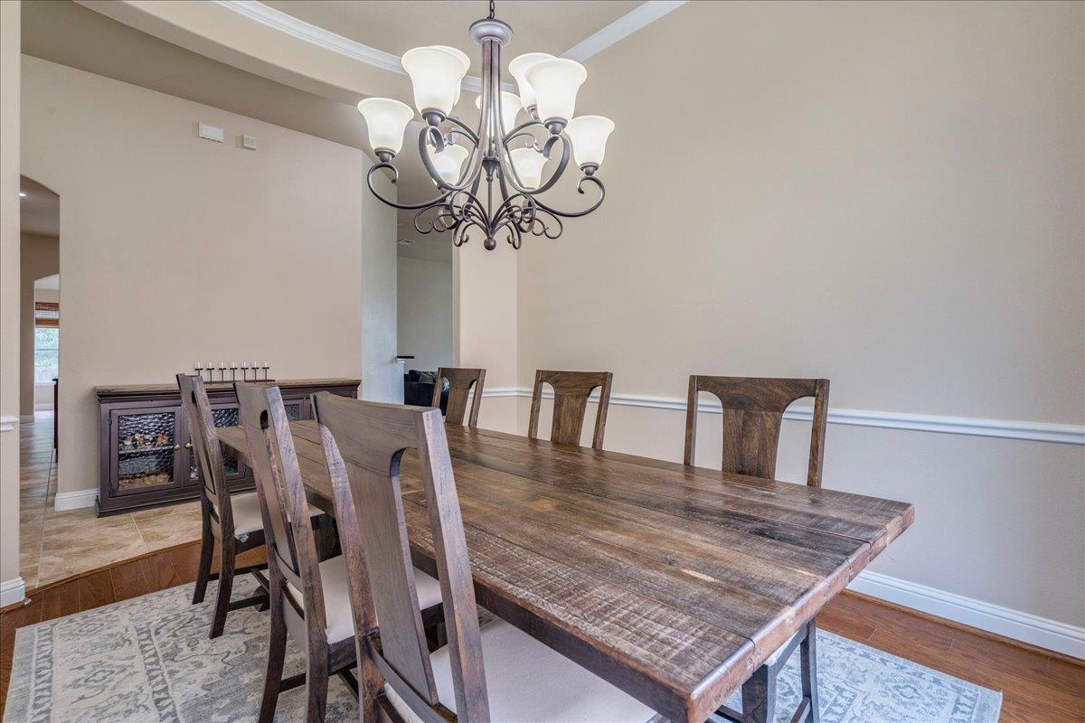 406 Ledge Stone Dr, Austin, TX 78737