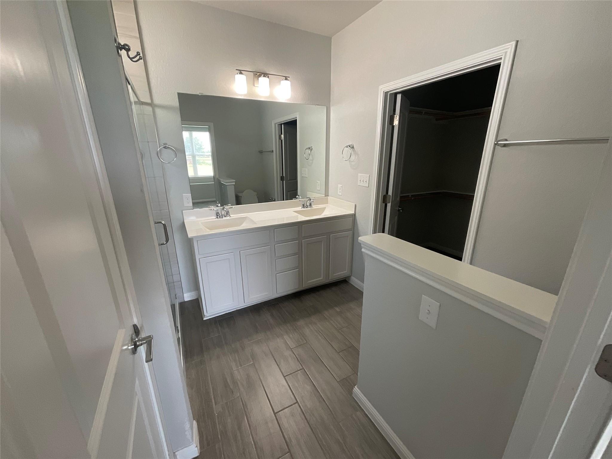 2800 Joe Dimaggio Blvd # 20, Round Rock, TX 78665