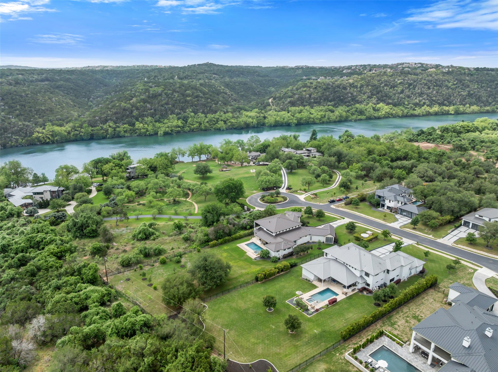 901 Cypress Grove Dr, Austin, TX 78732