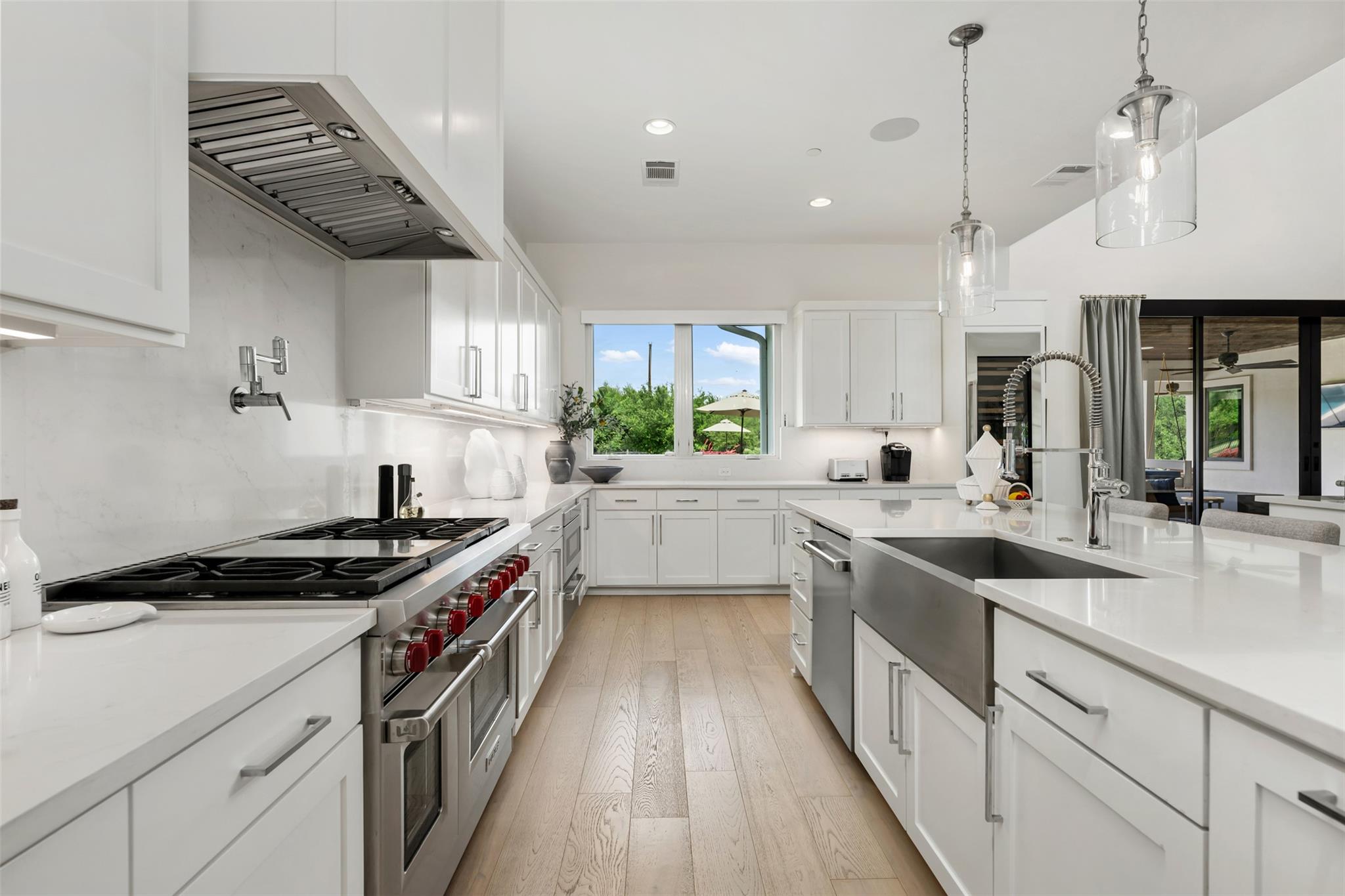 901 Cypress Grove Dr, Austin, TX 78732