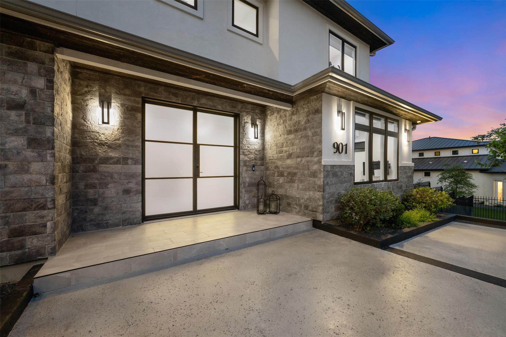 901 Cypress Grove Dr, Austin, TX 78732