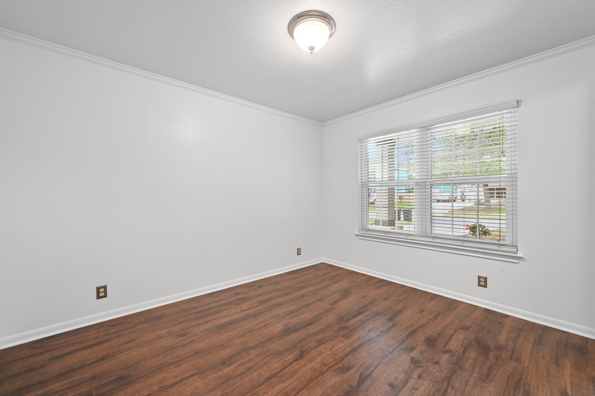 201 Tobin Dr, Buda, TX 78610