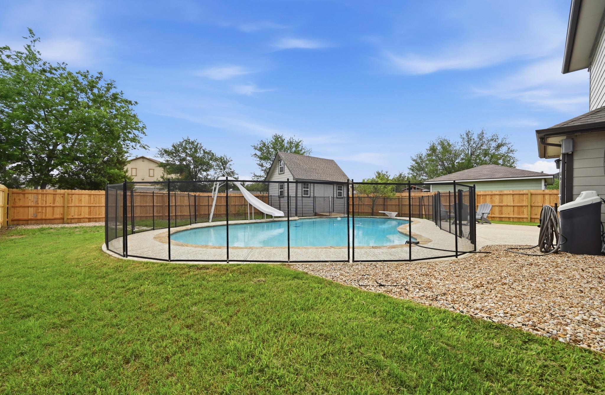 201 Tobin Dr, Buda, TX 78610