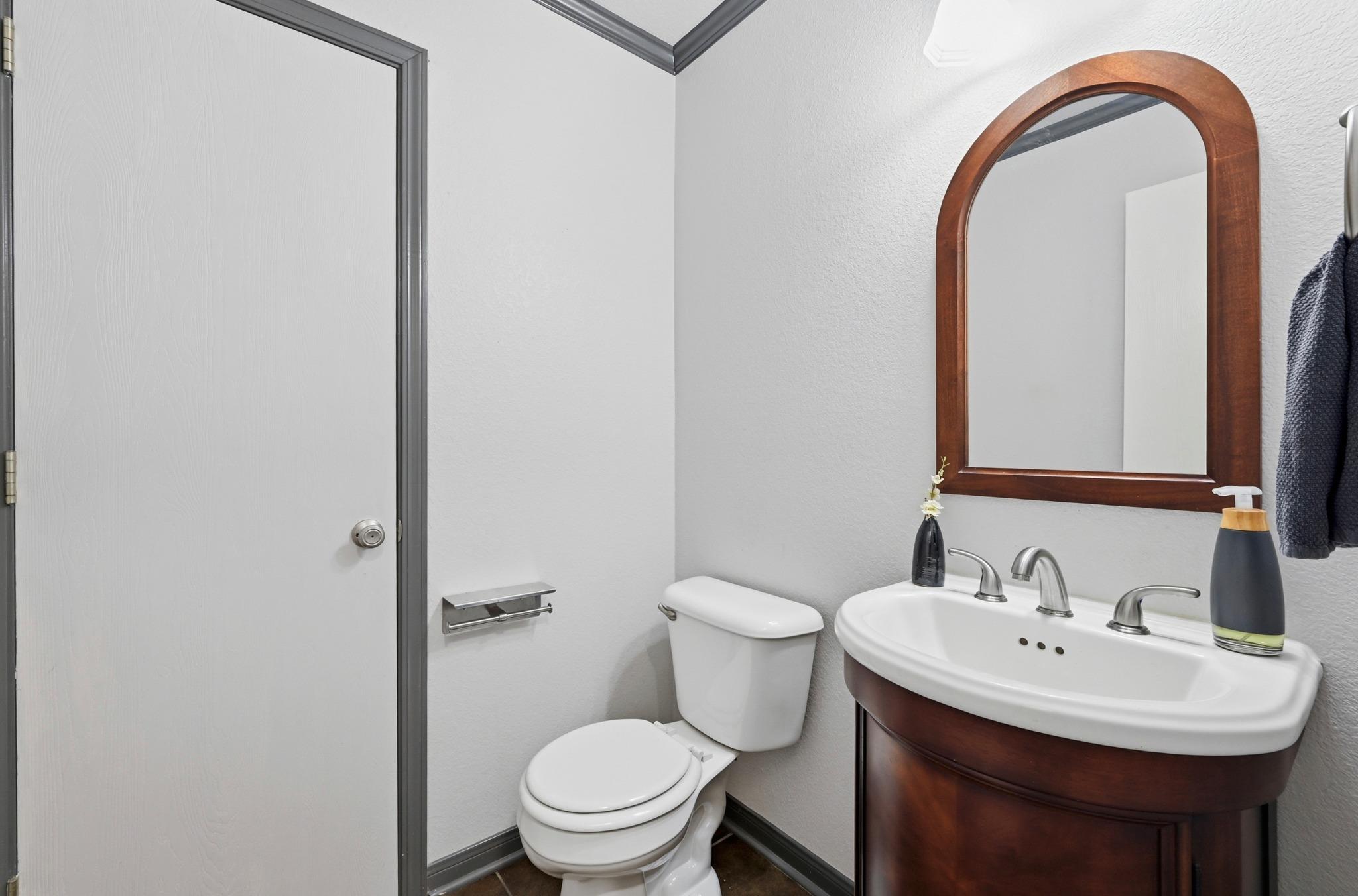 201 Tobin Dr, Buda, TX 78610