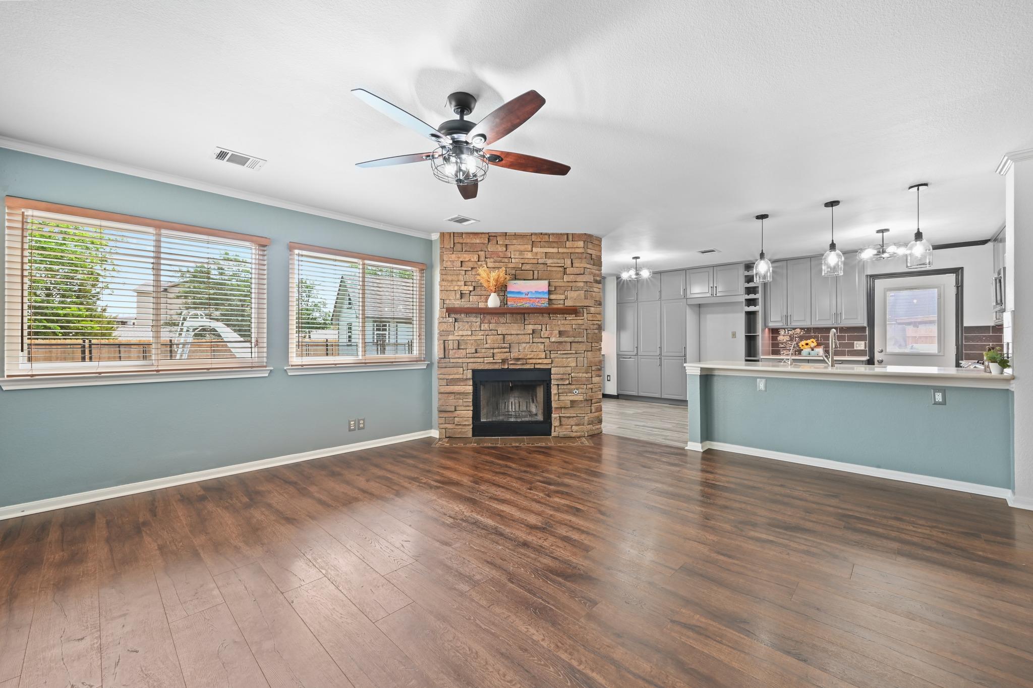 201 Tobin Dr, Buda, TX 78610