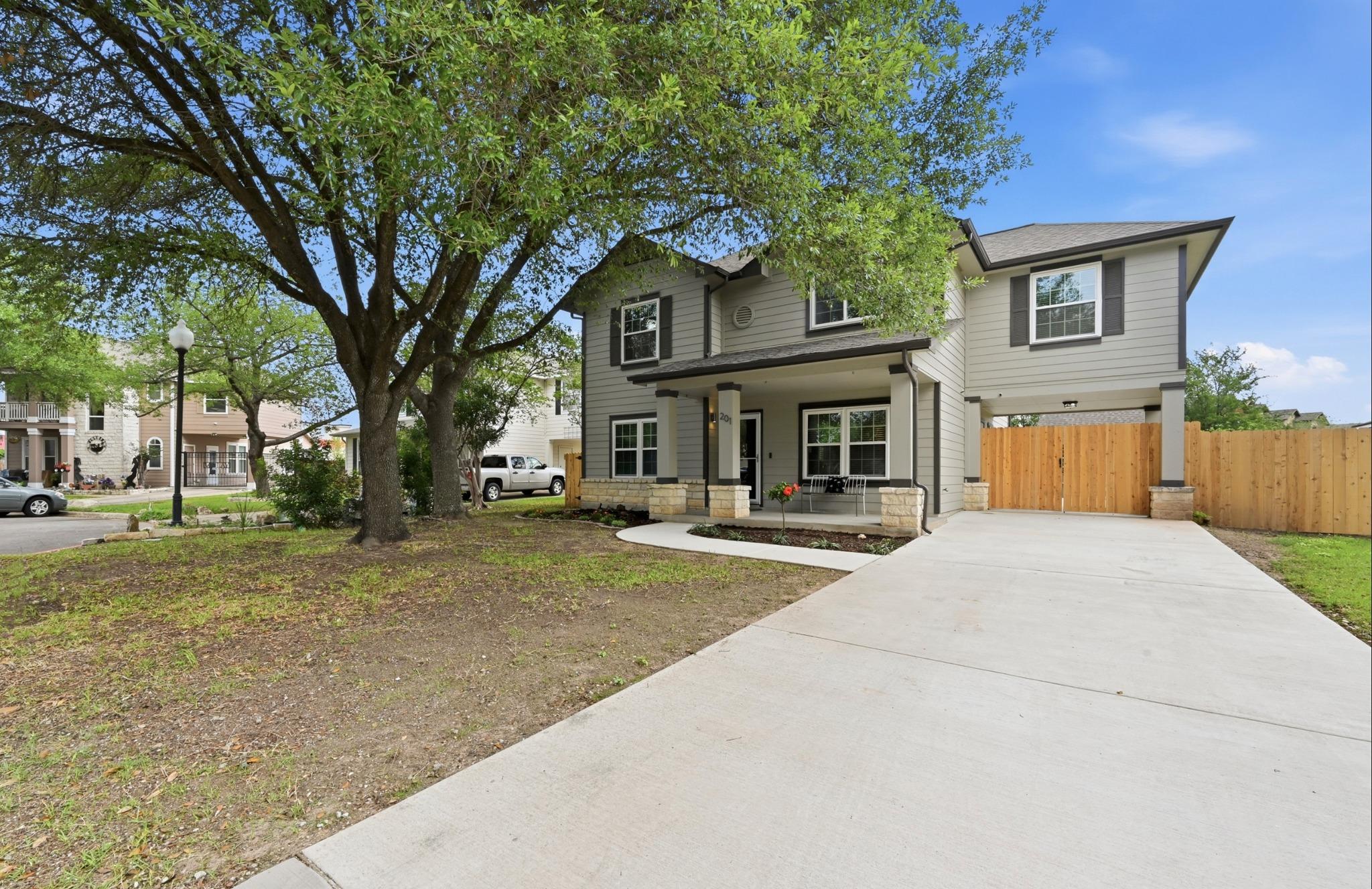 201 Tobin Dr, Buda, TX 78610