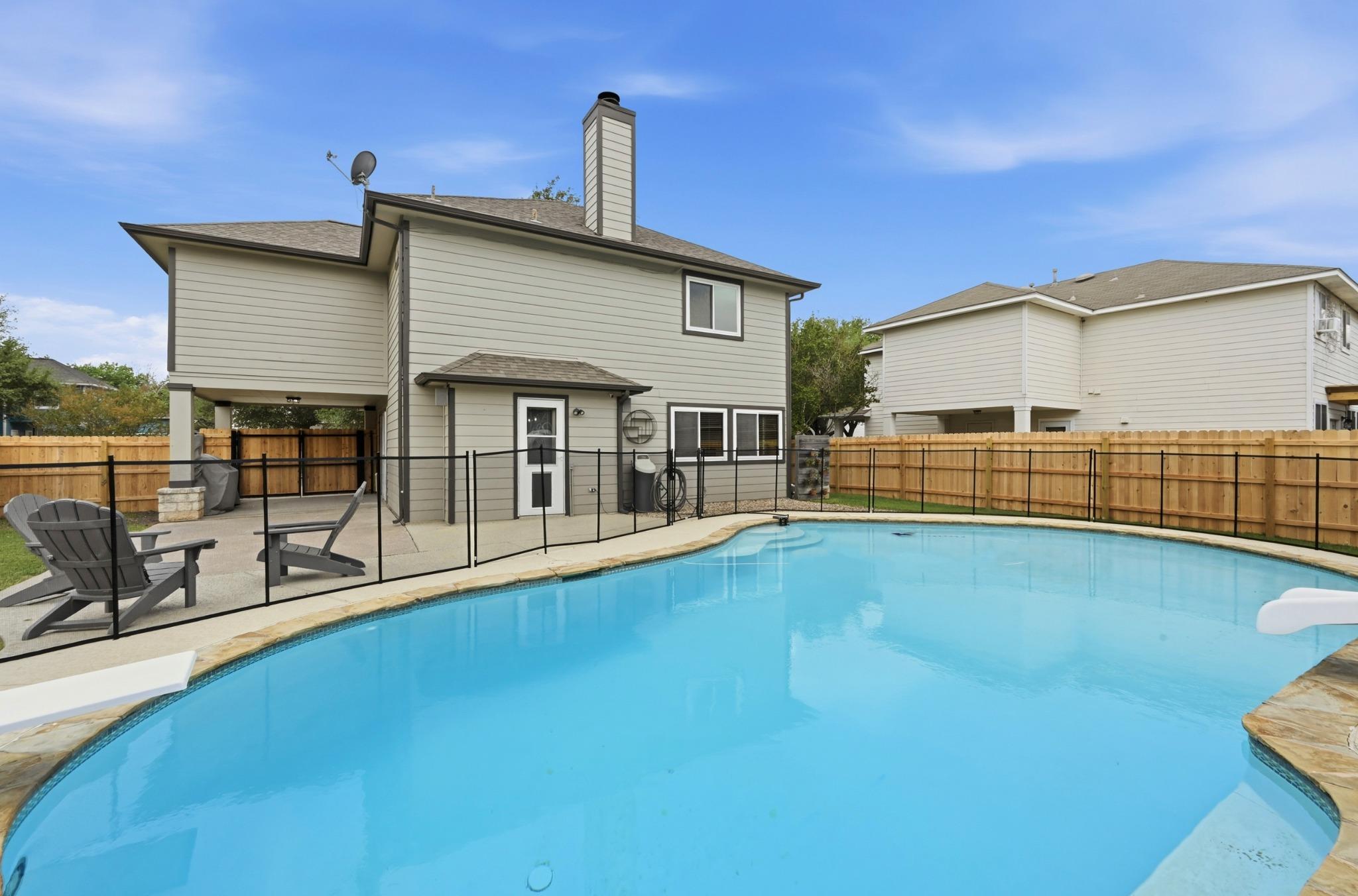 201 Tobin Dr, Buda, TX 78610