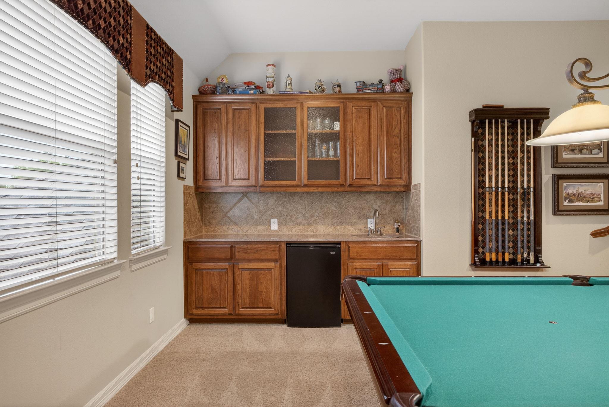 10500 Avery Club Dr # 10, Austin, TX 78717