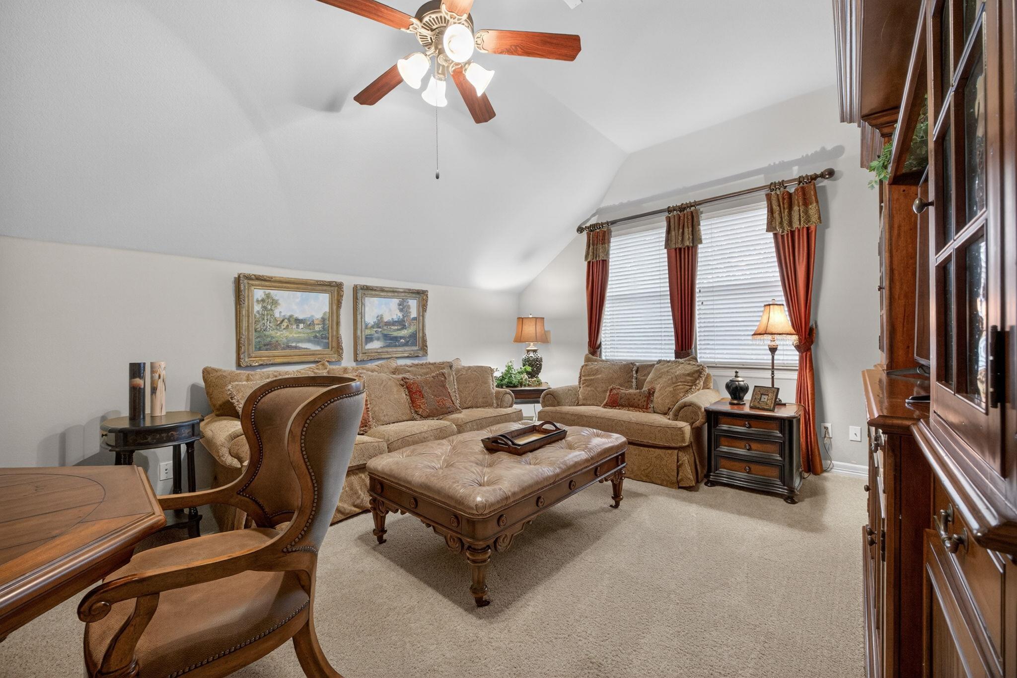 10500 Avery Club Dr # 10, Austin, TX 78717