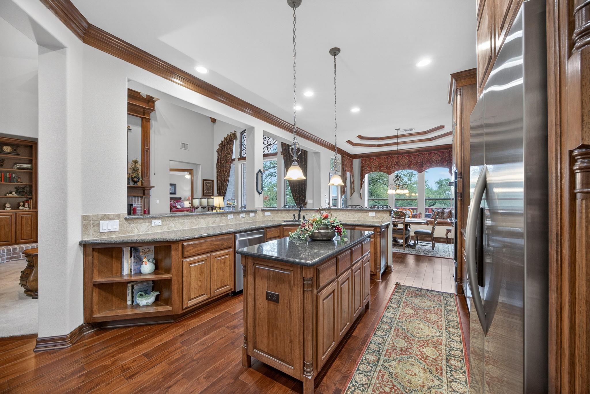 10500 Avery Club Dr # 10, Austin, TX 78717