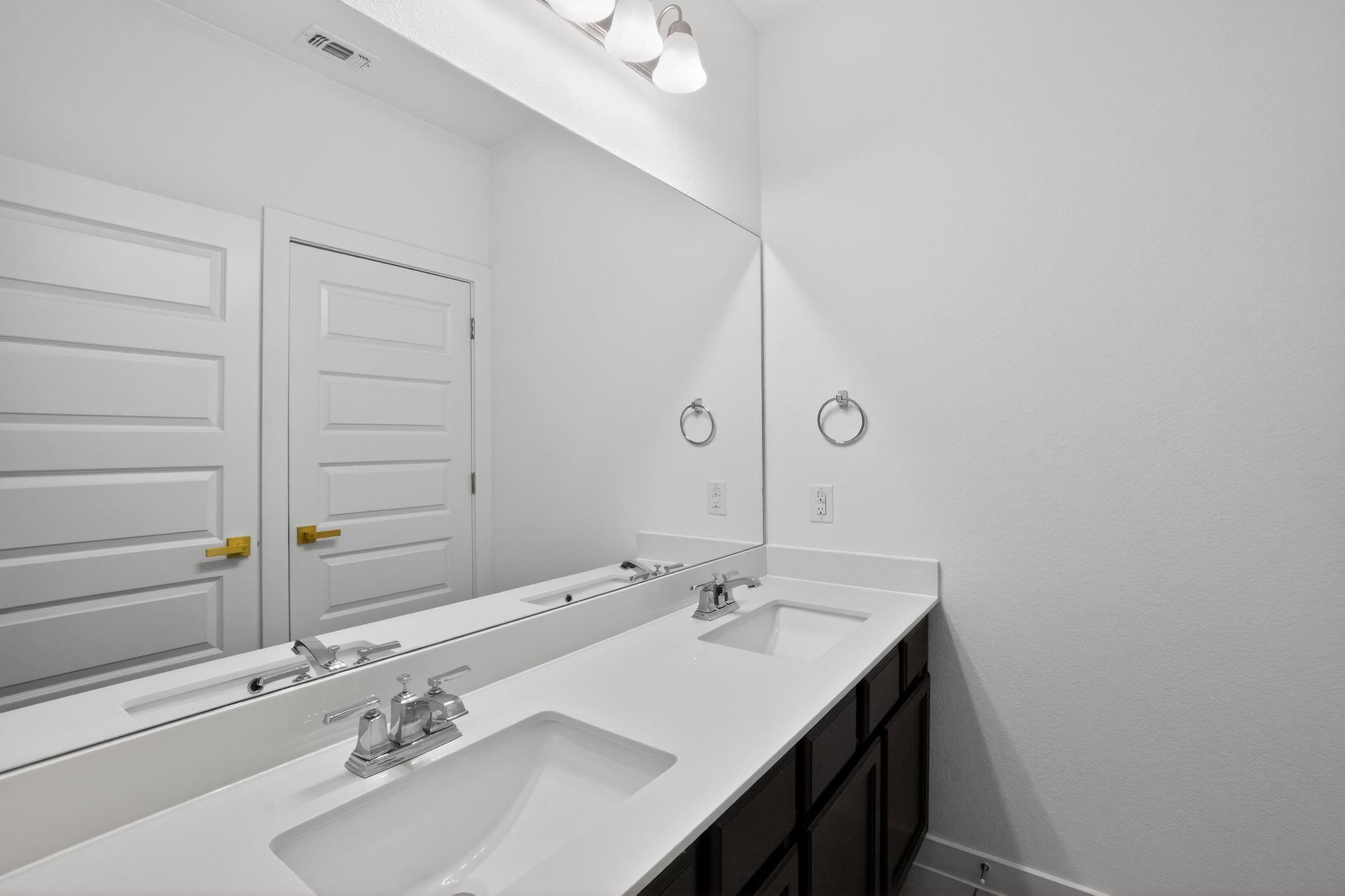 7112 Garnet Mill Ln, Austin, TX 78744