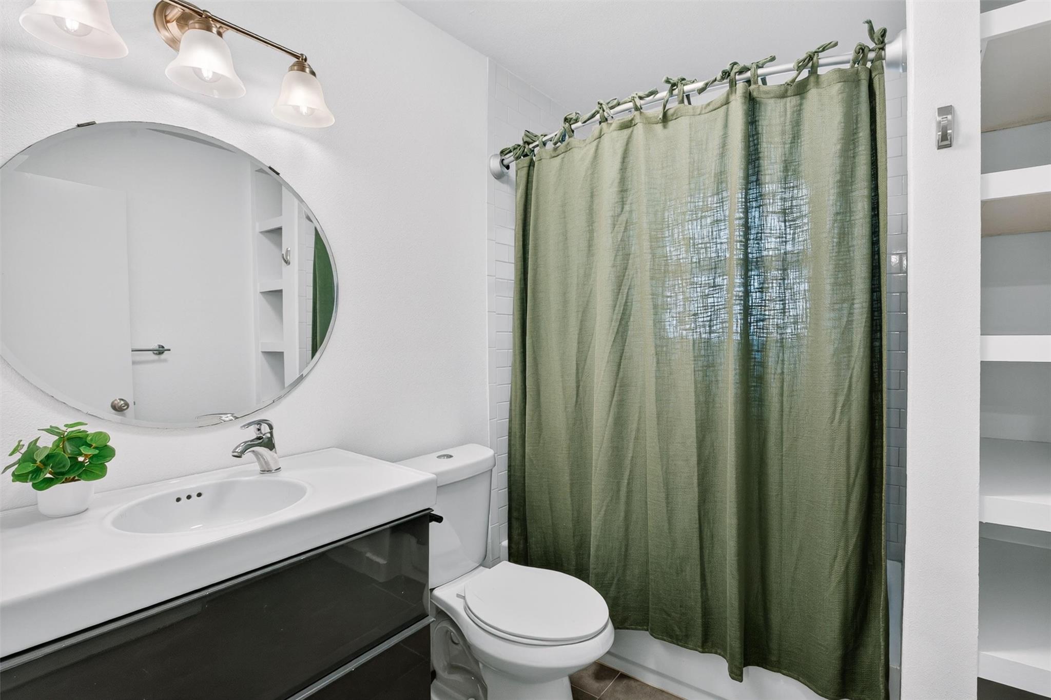 3005 Birdwood Cir, Austin, TX 78704