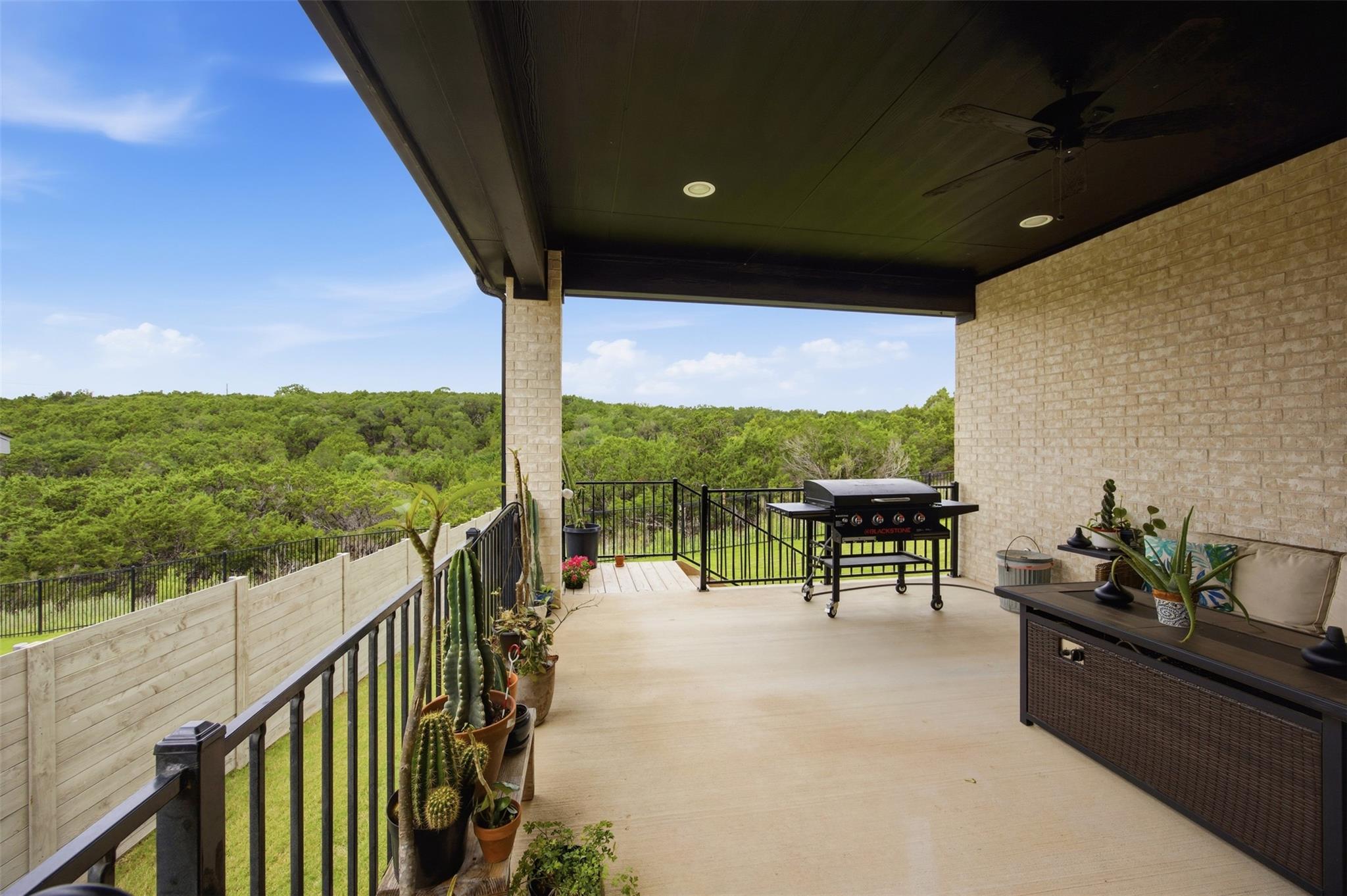 1216 Summer Moon Dr, Georgetown, TX 78628