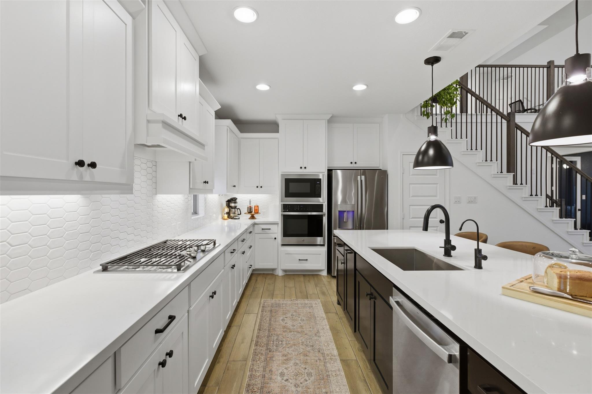 1216 Summer Moon Dr, Georgetown, TX 78628