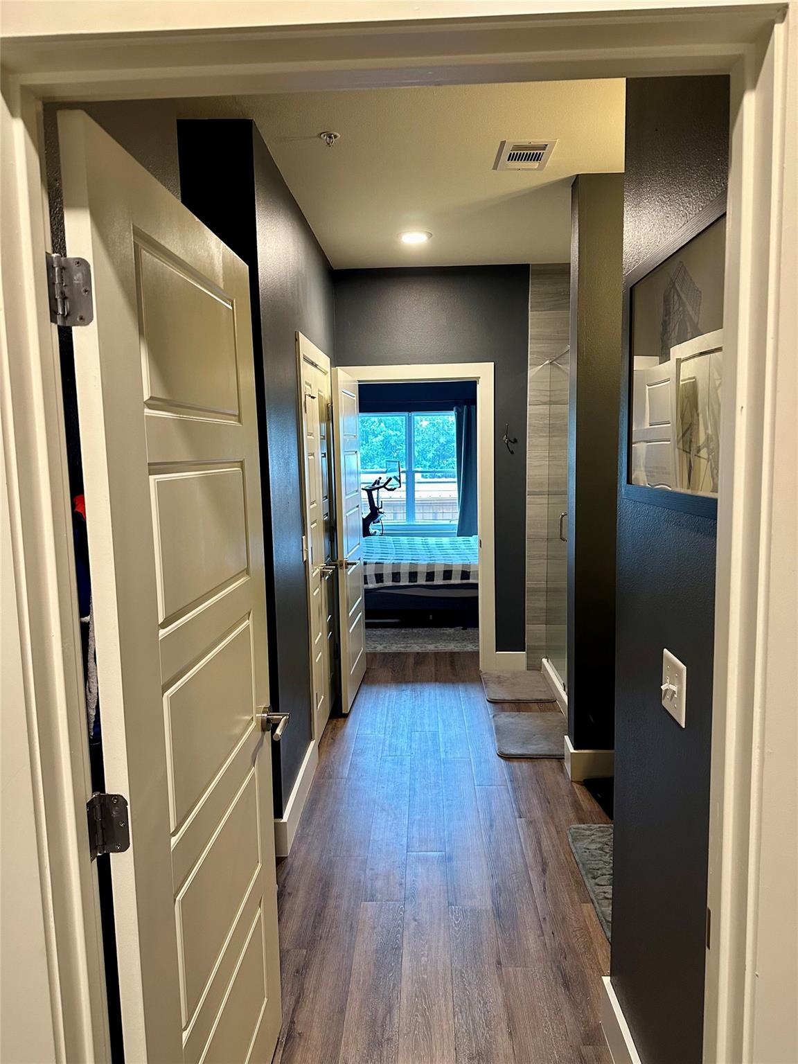 6444 Burnet Rd # 203, Austin, TX 78757