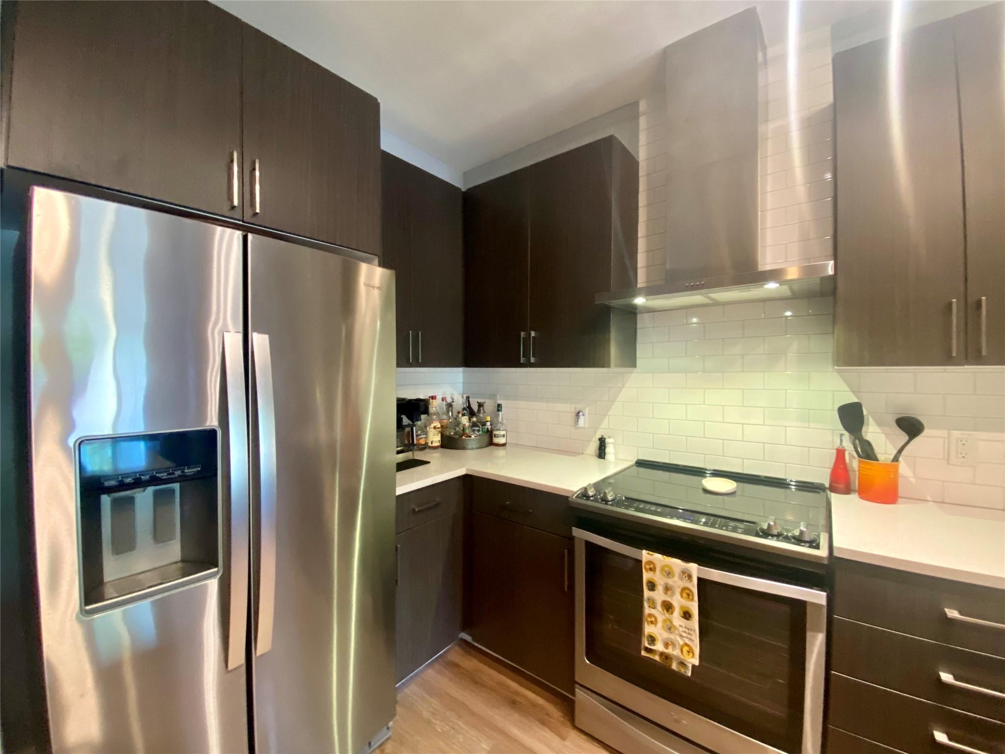 6444 Burnet Rd # 203, Austin, TX 78757