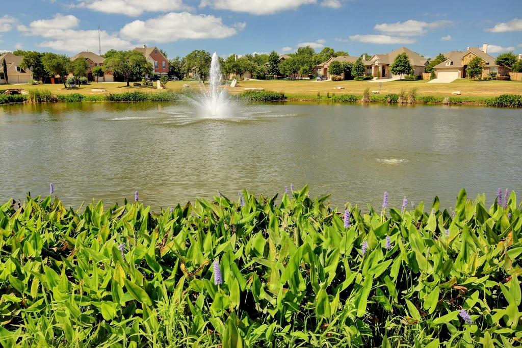 2204 Granite Hill Dr, Leander, TX 78641