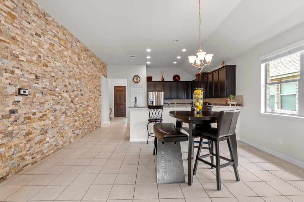 2204 Granite Hill Dr, Leander, TX 78641