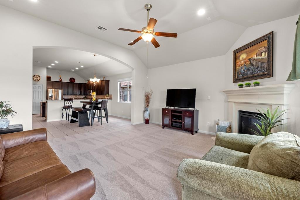 2204 Granite Hill Dr, Leander, TX 78641