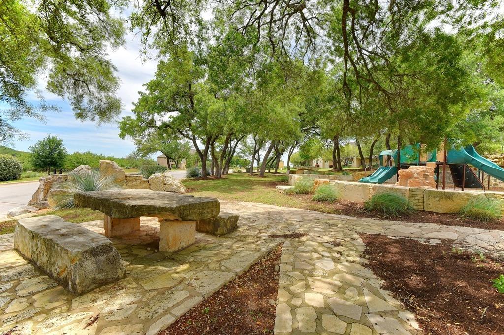 2204 Granite Hill Dr, Leander, TX 78641