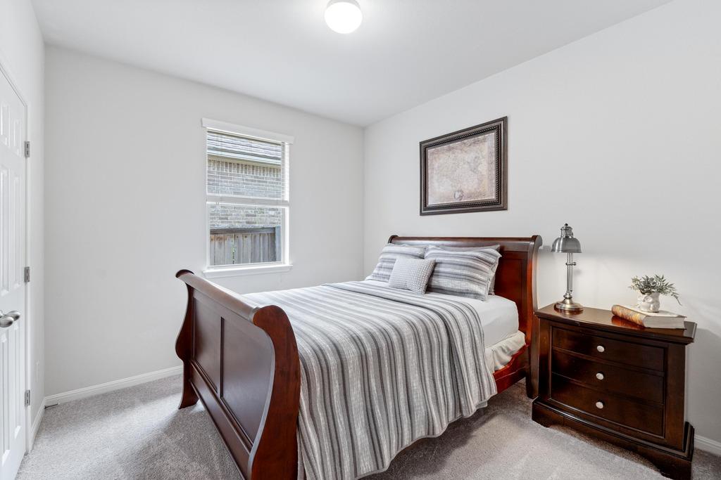 2204 Granite Hill Dr, Leander, TX 78641