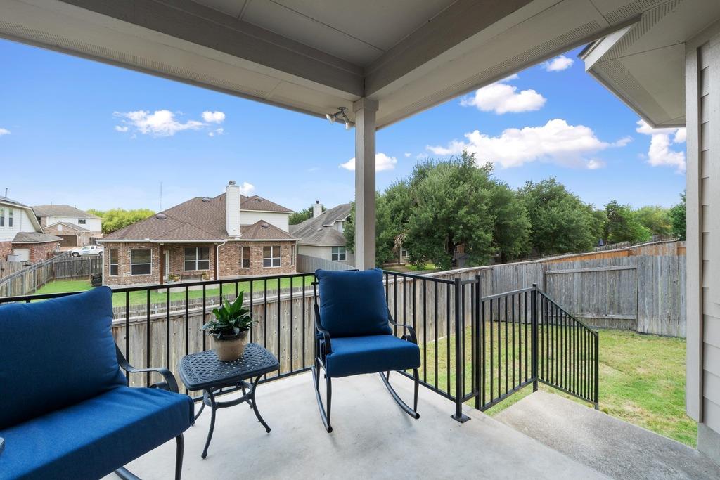 2204 Granite Hill Dr, Leander, TX 78641