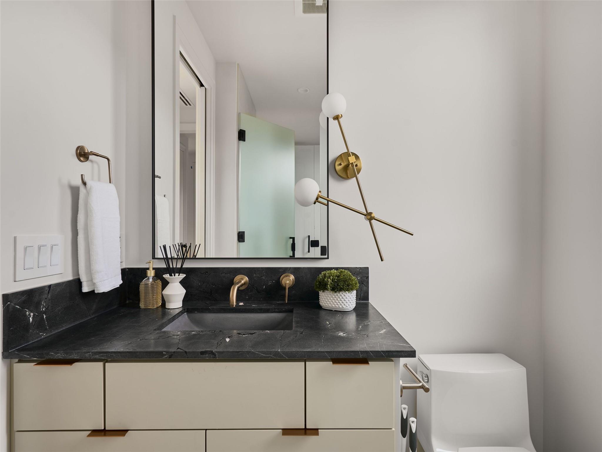 1604 Taylor Gaines St, Austin, TX 78741