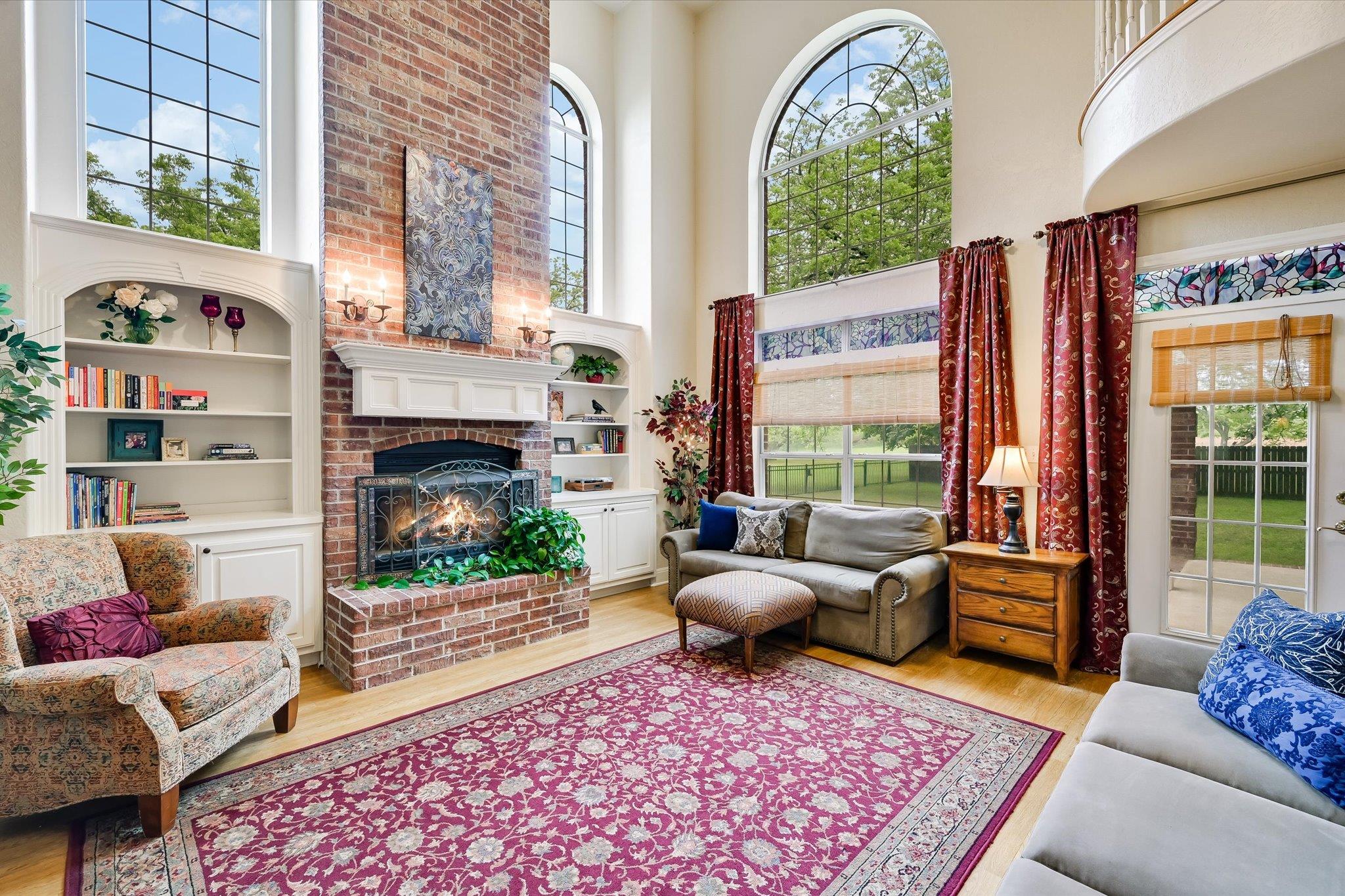 220 2 Mile Ln, Smithville, TX 78957